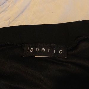 Layered black skirt (Size: L)